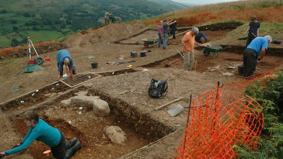 Work at Moel y Gaer