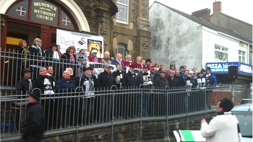 Only Women Aloud and the Phoenix Choir performed on the steps of Brunswick Methodist Church as the bus passed by on St Helen's Road.