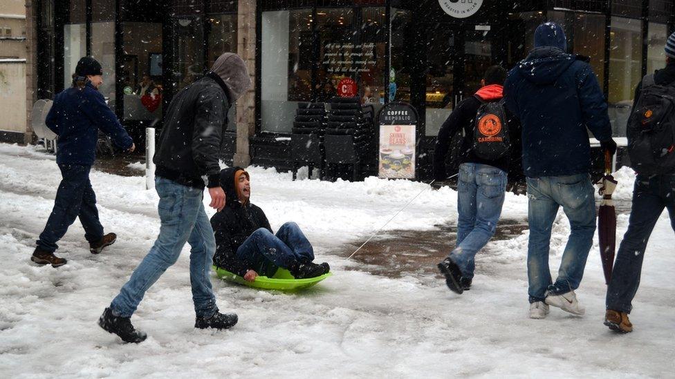 Ricardo Moreira sledging in King Street