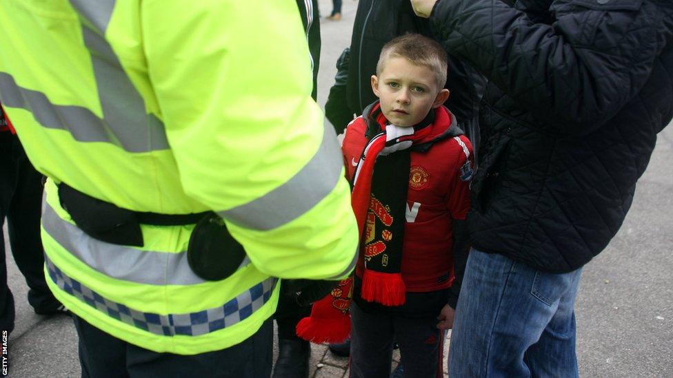 A young Manchester United fan