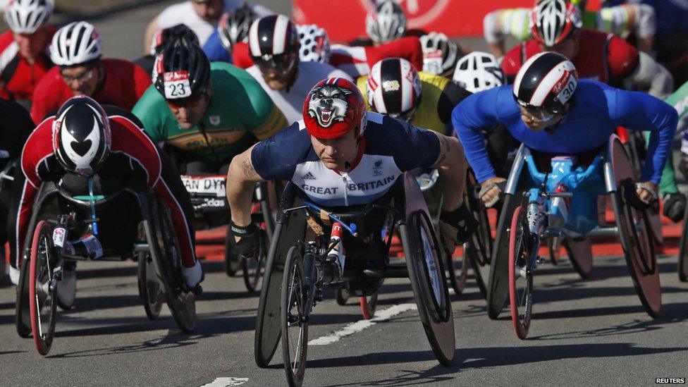 David Weir racing in the 2013 London marathon