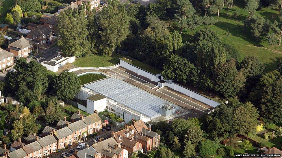 Broomhill Pool, Ipswich