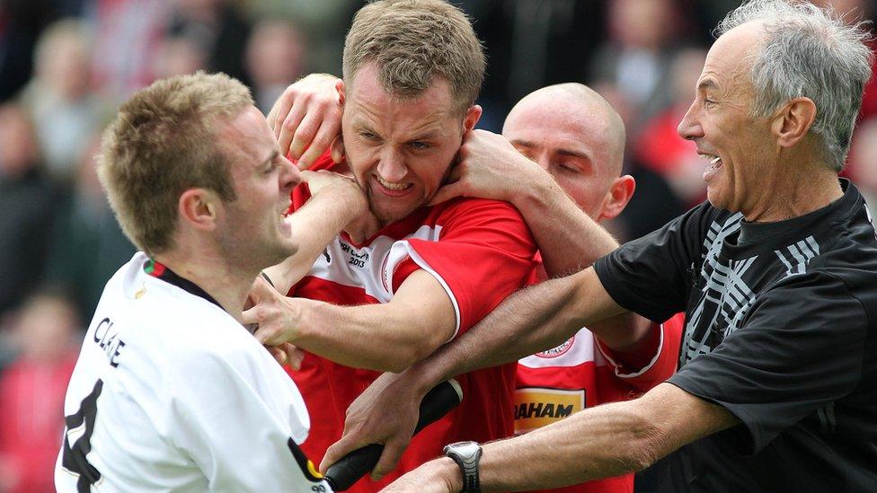 This clash between Glentoran midfelder Richard Clarke and Ciaran Caldwell resulted in both players being sent off in the dying minutes