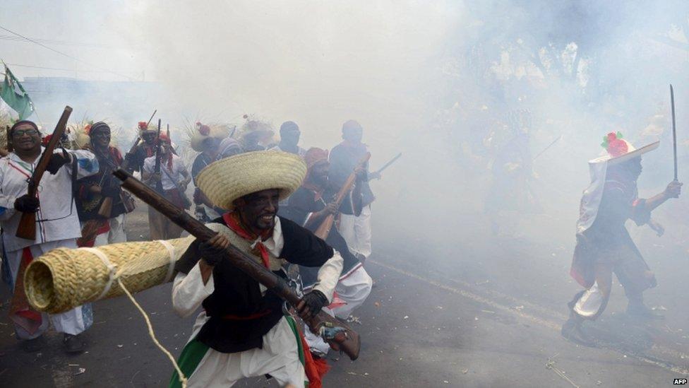 Residents of the Penon de los Banos neighbourhood in Mexico City recreate the Battle of Puebla