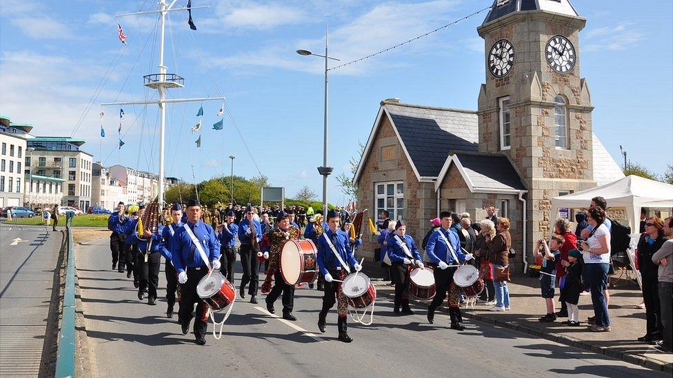 Liberation Day parade 2013