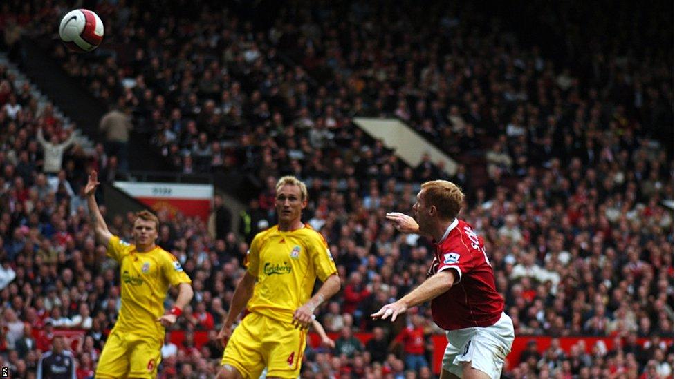 Manchester United's Paul Scholes marks his 500th appearance in the 2005-06 season with a goal against Liverpool