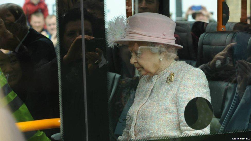 The Queen on a guided bus in Cambridge