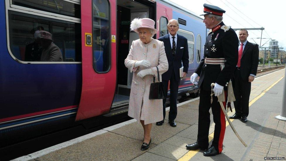 The Queen and the Duke of Edinburgh at Cambridge railway station