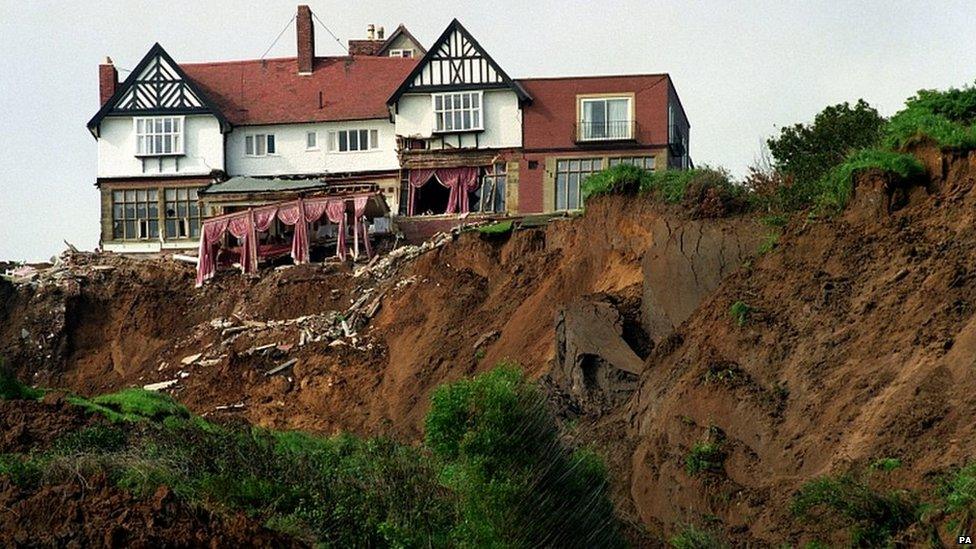 Holbeck Hall Hotel collapse