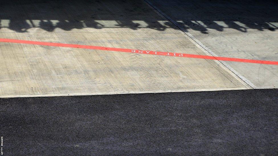 British Grand Prix pit-lane fans