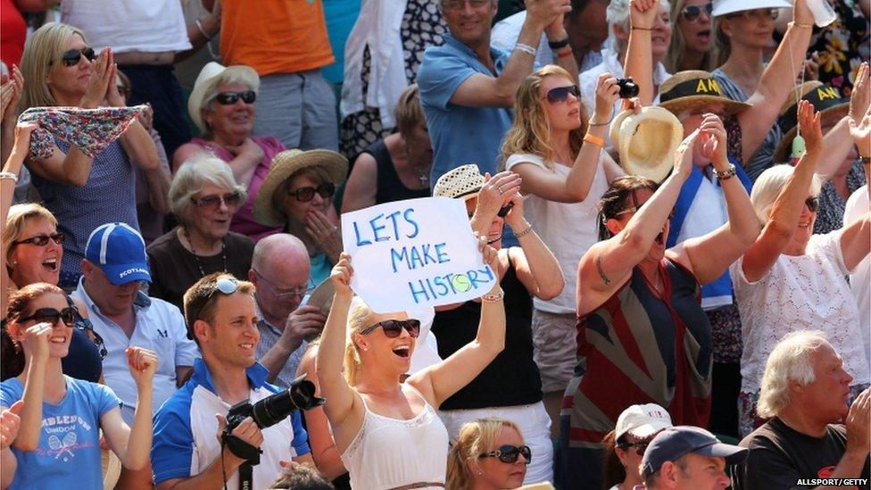 The Wimbledon crowd cheered on Murray following his victory in the second set of the final.