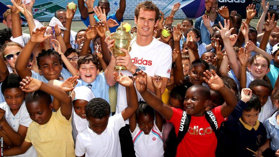 Andy Murray and local children