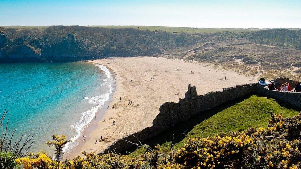 Barafundle Bay by Arwyn Harris