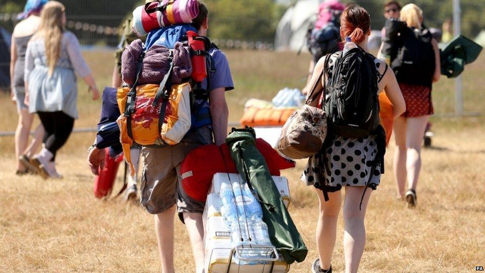 Crowds arriving at Latitude