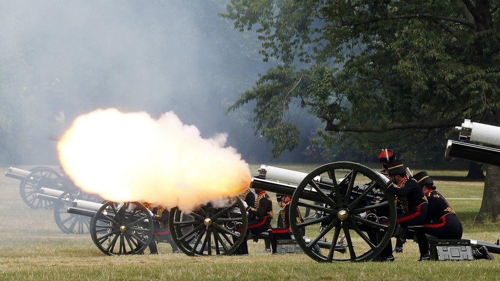 The King's Troop Royal Horse Artillery fire a 41 Gun Royal Salute to mark the birth of the royal baby, in Green Park in central London July 23, 2013.