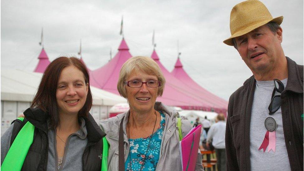 Sioned Jacques, Olwen Cottle, T. Gwyn Williams