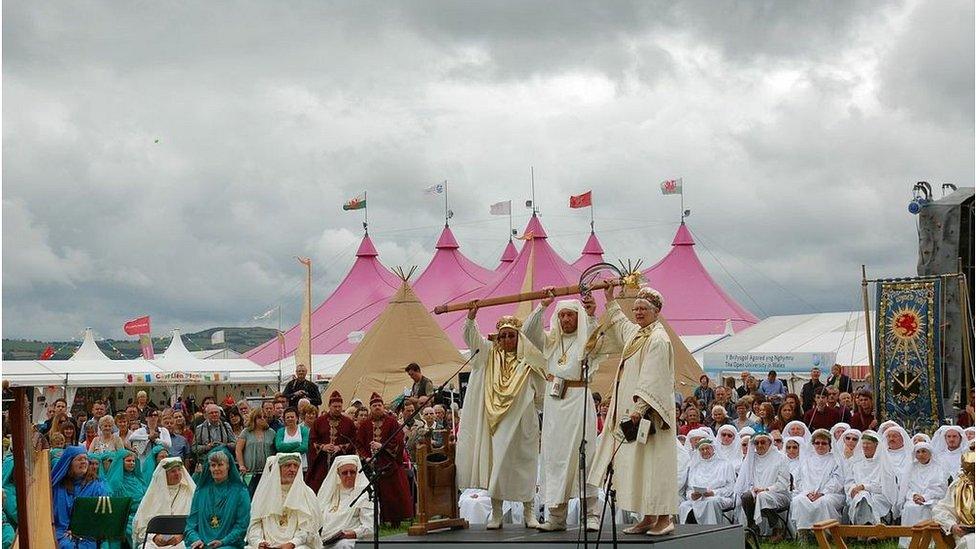 Cylch yr Orsedd / The Gorsedd Circle