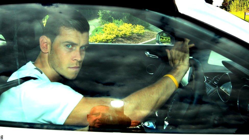 Gareth Bale exits Spurs