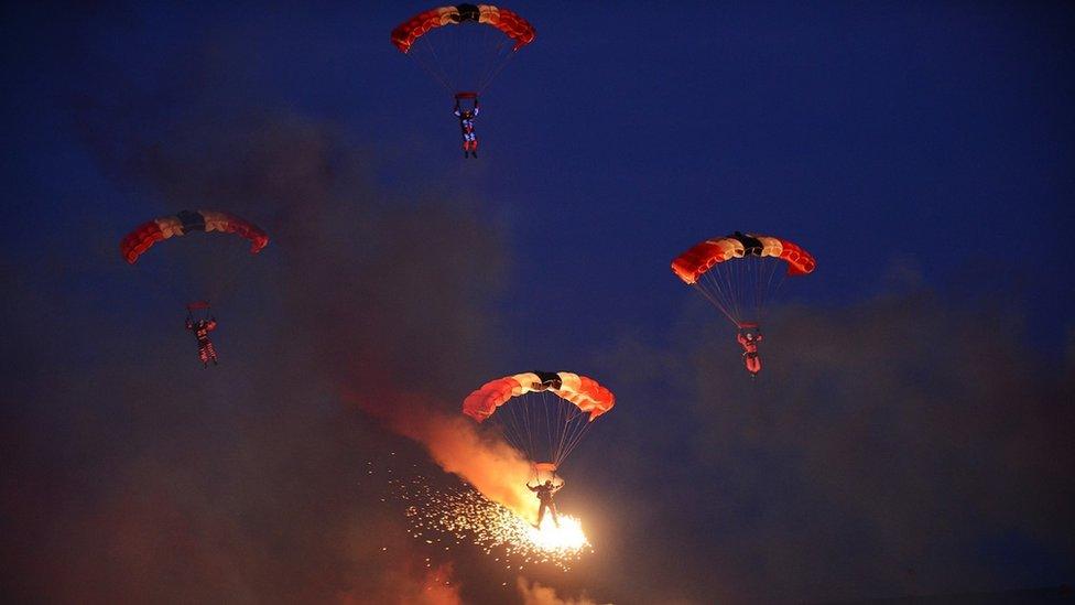 The Parachute Regiment Freefall Team - The Red Devils