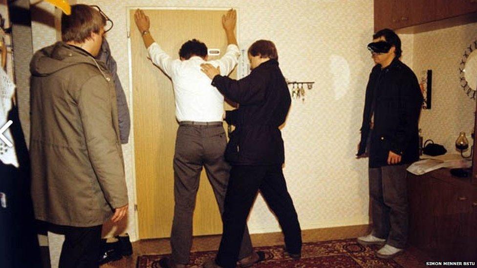 A staged Stasi arrest for training purposes