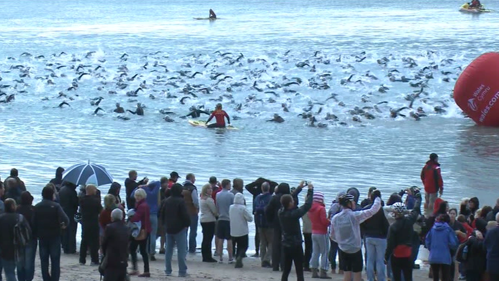 Swimmers in the triathlon