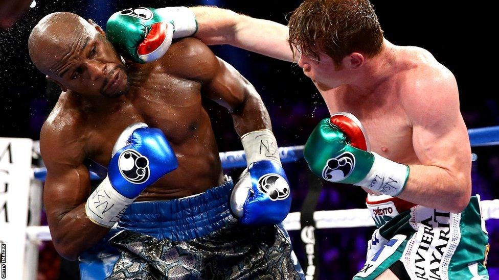 Saul Alvarez connects with Floyd Mayweather