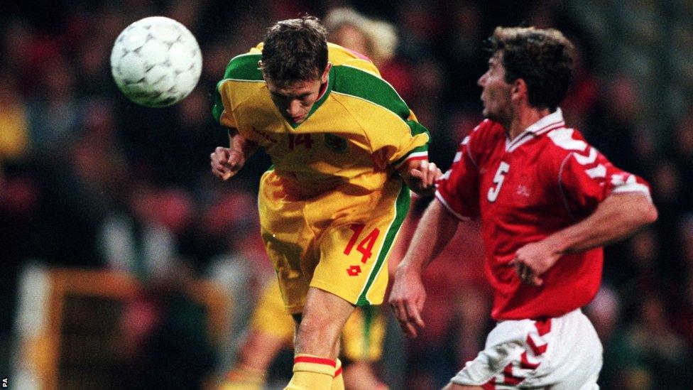 After making his international debut against Jamaica in March 1998, Bellamy marks his arrival on the international stage with the winner against Denmark in a Euro 2000 qualifier in Copenhagen