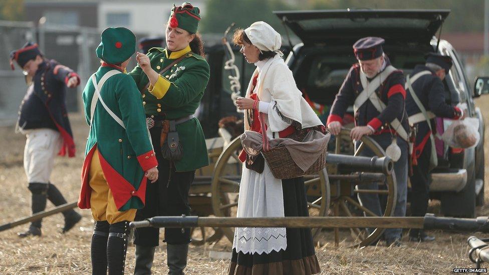 Historical enthusiasts dressed as Saxon artillery, re-enactment of the Battle of the Nations, Leipzig (20 October)