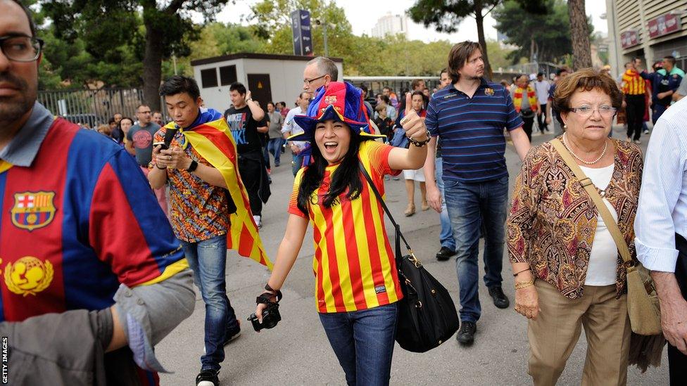 Barcelona fans await El Clasico meeting with Real Madrid