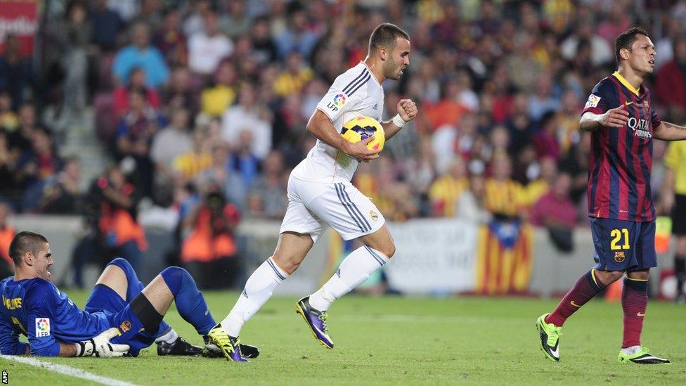 Real Madrid substitute Jese Rodriguez caused some nerves in the Nou Cam crowd as he shot underneath Barcelona goalkeeper Victor Valdes on the 90-minute mark to make the score 2-1.