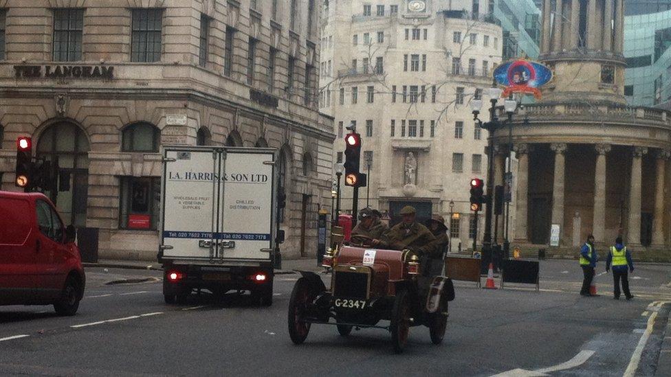 Vintage car on Oxford Street