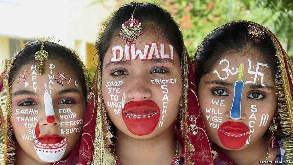 School children in Moradabad paint their faces to pay tribute to Sachin Tendulkar's farewell series