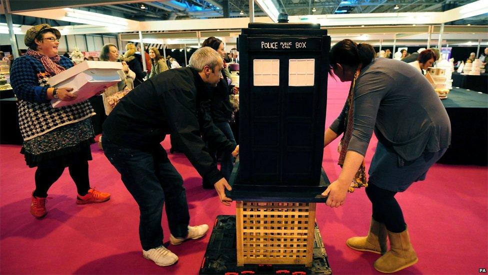 Cake in the shape of the Tardis