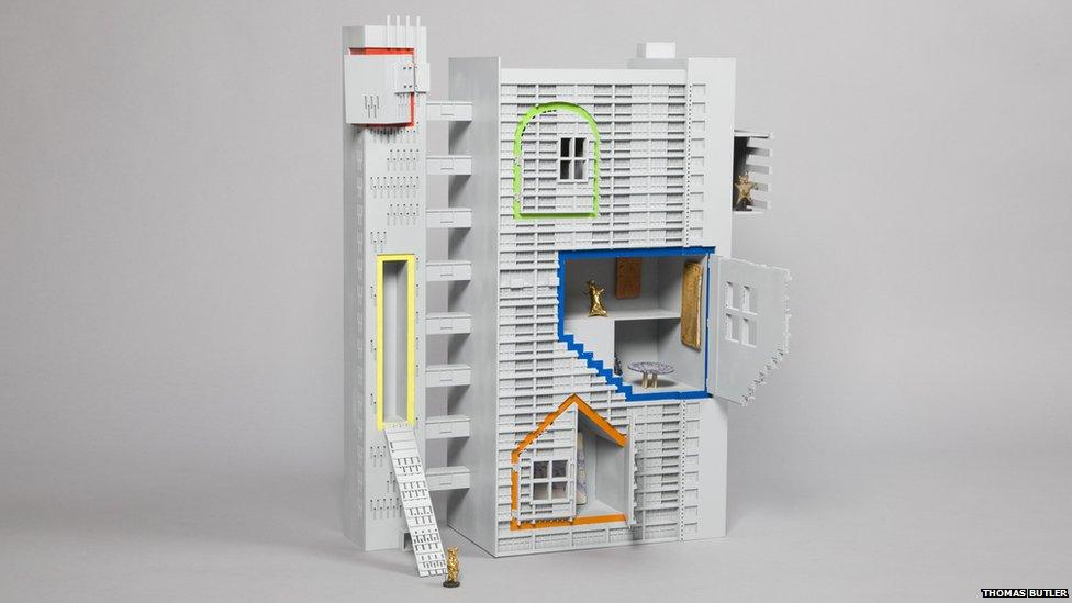 Plastic toy style doll house