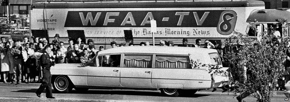 hearse leaves Parkland