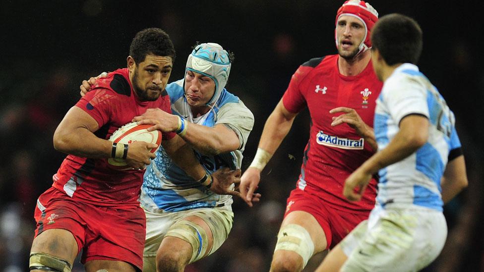 Toby Faletau in action for Wales against Argentina