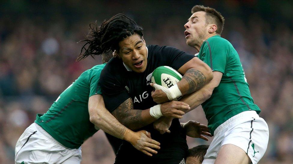 Gordon D'Arcy and Tommy Bowe halt the progress of All Black Ma'a Nonu as Ireland fall just short in Dublin