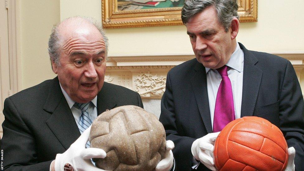 The T-Shape model was used the first World Cup in Uruguay in 1930, as modelled by Fifa president Sepp Blatter (left), with then Prime Minister Gordon Brown holding the ball used in England's 1966 World Cup finals success. There were 12 T panels. This ball had a sewing with lace to be inflated as you can observe on the picture.