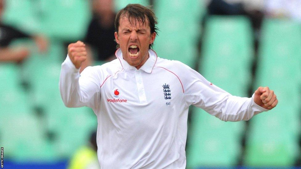 30 Dec 2009: Graeme Swann celebrates the last wicket and victory during day 5 of the 2nd test match between South Africa and England. It was his fourth five-wicket haul of the year, becoming the first English spinner to pass 50 wickets in a calendar year.