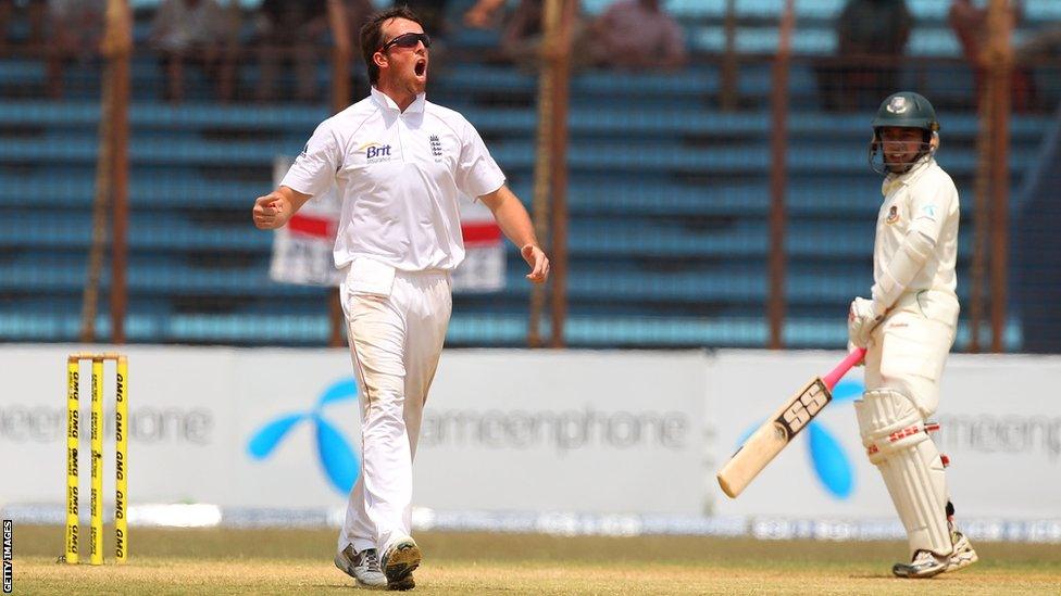 16 Mar 2010CHITTAGONG, BANGLADESH - MARCH 16: England bowler Graeme Swann celebrates after taking the wicket of Bangladesh batsman Junaid Siddique for 106 runs during day five of the 1st Test.