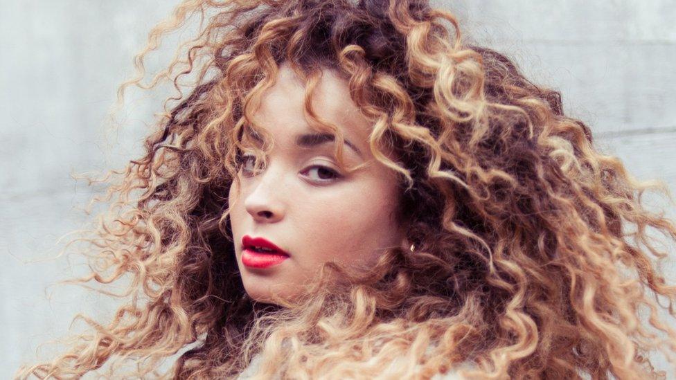 Ella Eyre