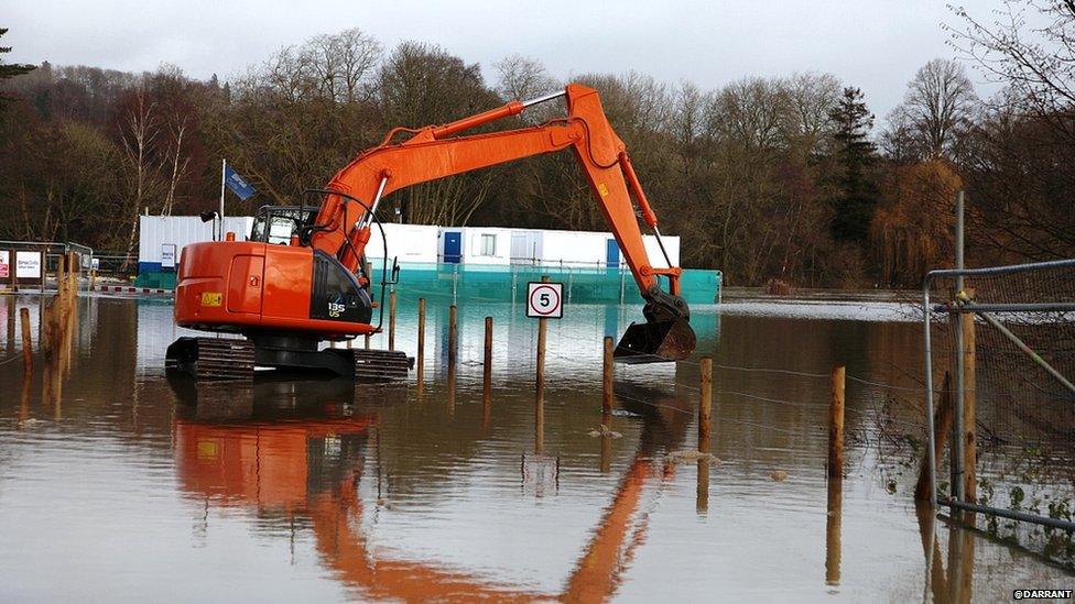 Flooding in Pangbourne