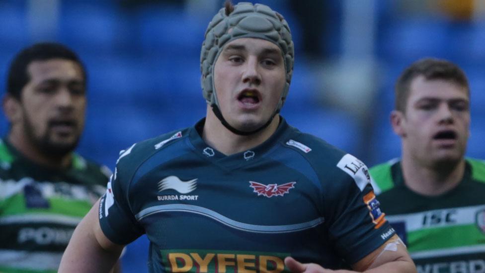 Jonathan Davies making his comeback for the Scarlets against London Irish