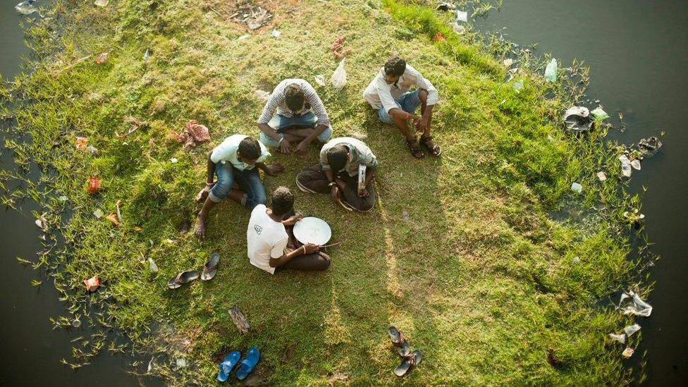 People drumming in Chennai