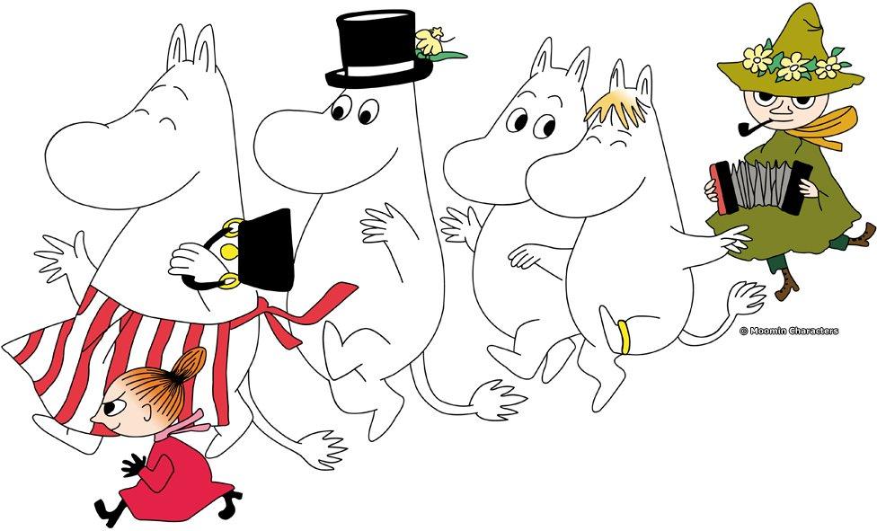 Moomins dancing