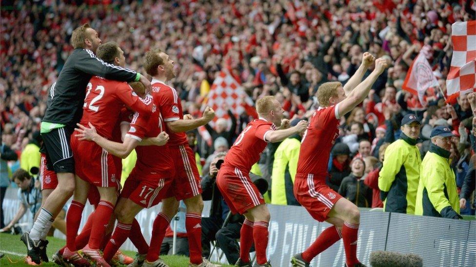 Aberdeen players celebrate