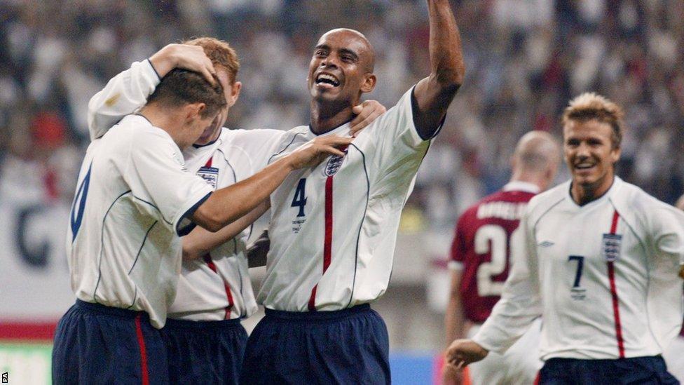 David Beckham and England team 2002 World Cup