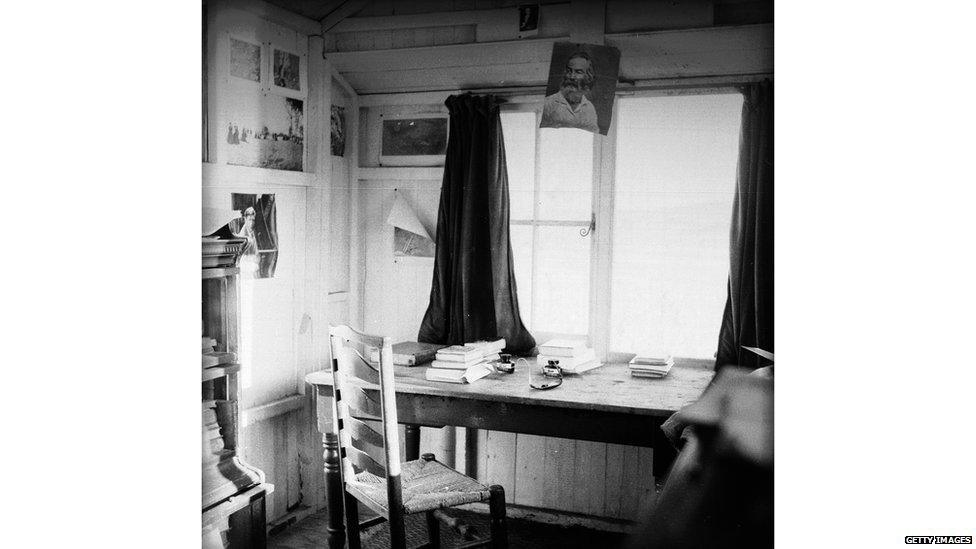 The writing desk of Dylan Thomas, Laugharne