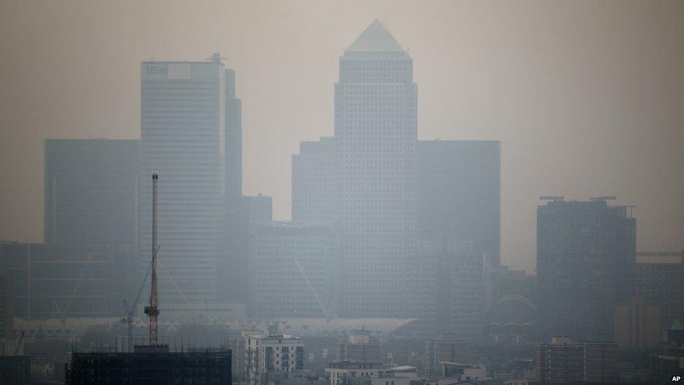 Canary Wharf in smog