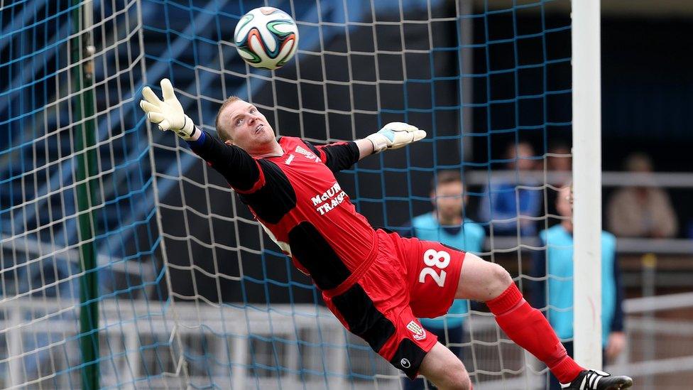 But Glenavon took the lead soon afterwards when keeper Shanahan was beaten by Kyle Neill's long-range free-kick on 35 minutes